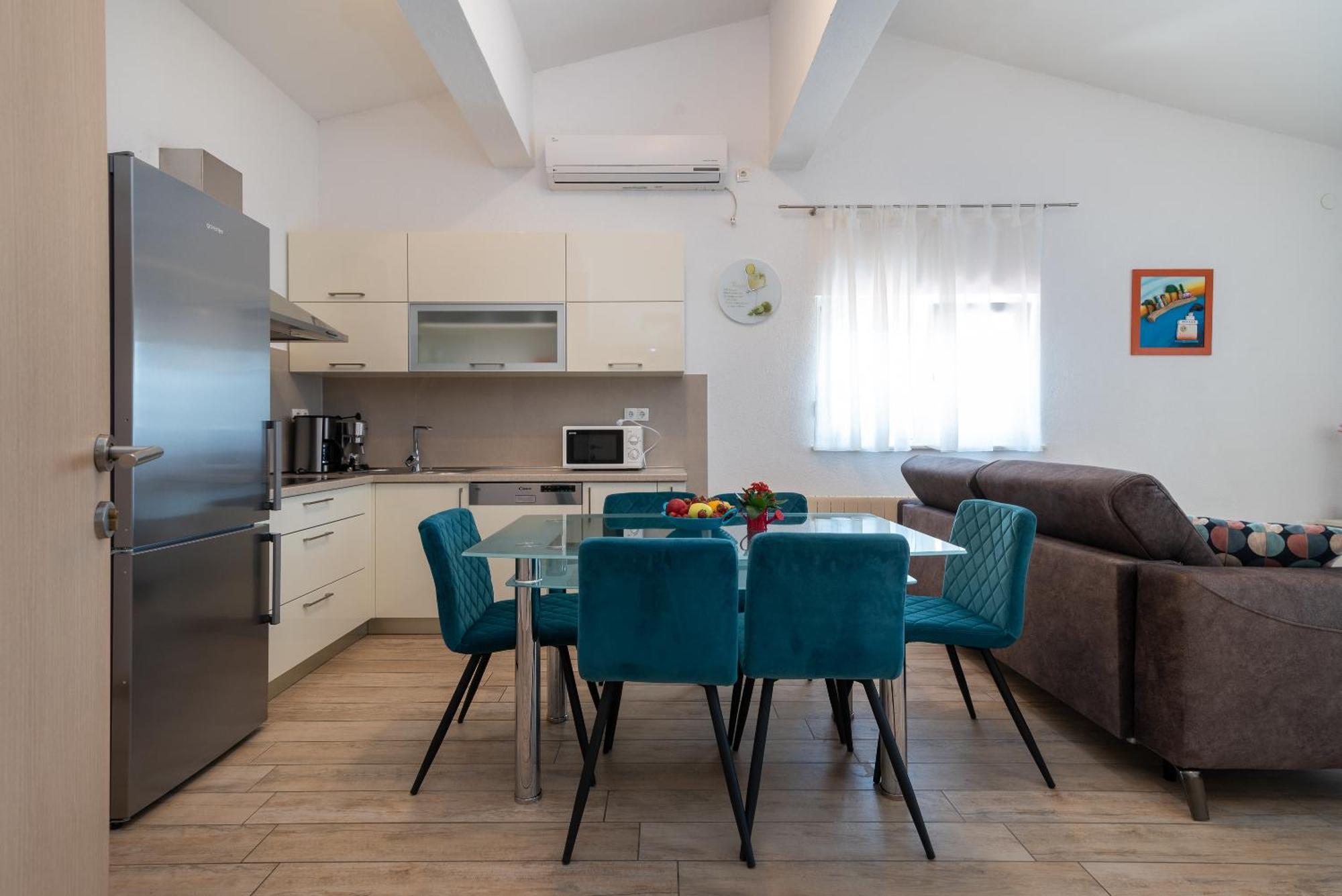 Apartments Brico - Heated Pool Trogir Exterior foto